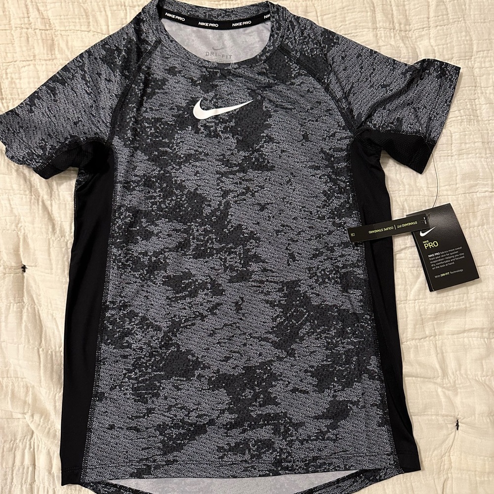 Boys Nike Dri Fit shirt.  Brand new with tags